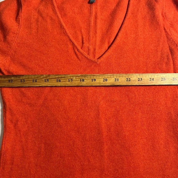 Neiman Marcus Cashmere Sweater V Neck Long Sleeve Orange Knit Top - Picture 4 of 5